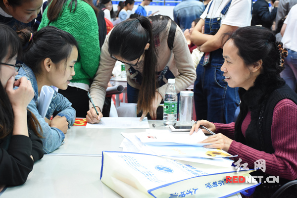 湖南省基层医疗卫生机构招人 4类人才紧俏