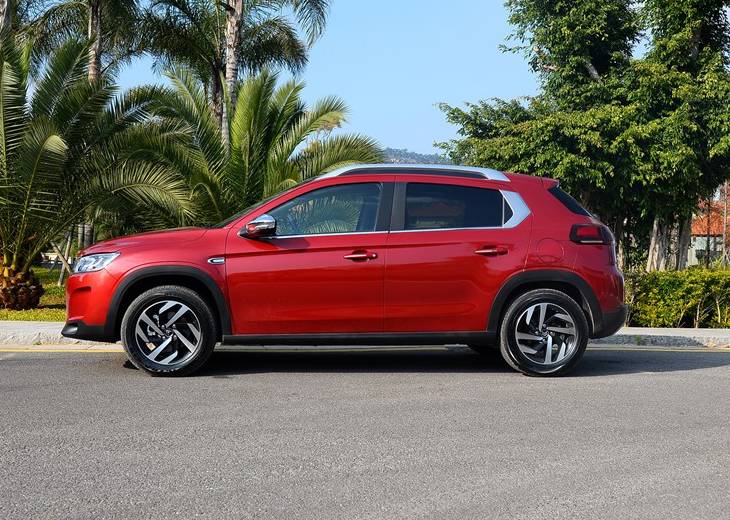 买小型SUV 选雪铁龙C3-XR还是起亚KX3