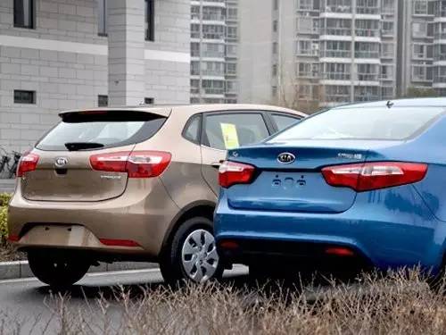 为什么两厢车有后雨刷,三厢车没有?