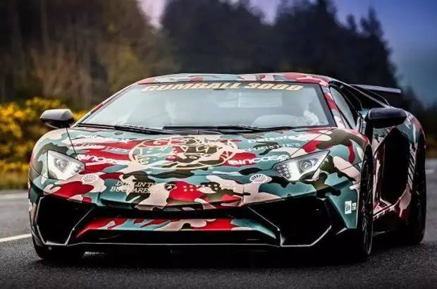 看了这场车赛,才明白天朝超壕们有多普通