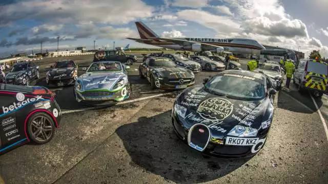 看了这场车赛,才明白天朝超壕们有多普通