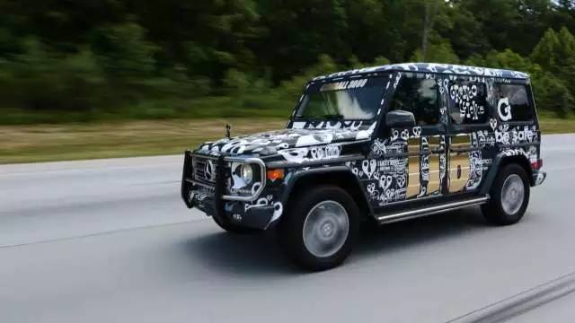 看了这场车赛,才明白天朝超壕们有多普通