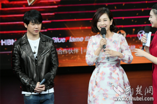 《跨界歌王》:王凯与众多好友PK 陈松伶分享