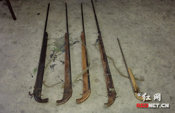 5支祖传猎枪未上缴 桃江两老汉被刑拘