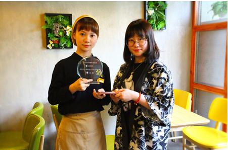 饺子西施,处女脸美女店长横扫网红脸