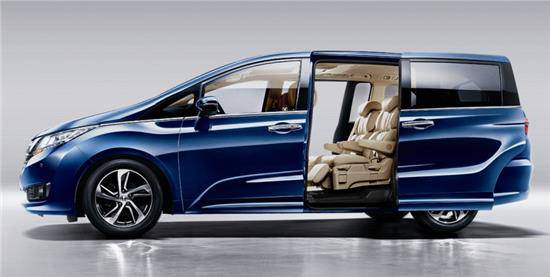 爱她来顿烤牛排 娶她买辆家用车