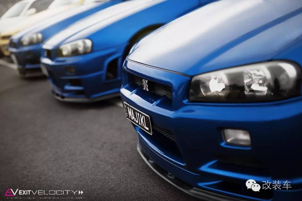 史上最有情怀的婚车队 放眼望去全是战神