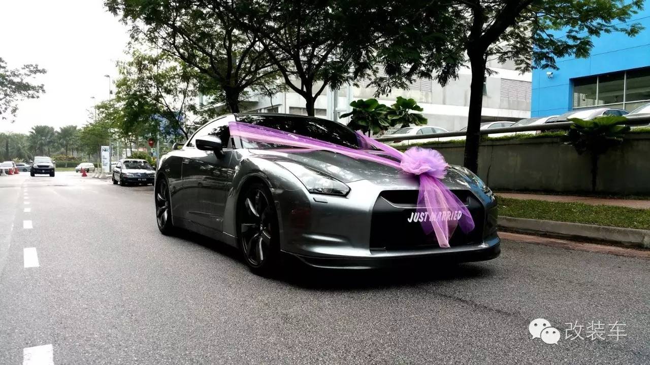 史上最有情怀的婚车队 放眼望去全是战神