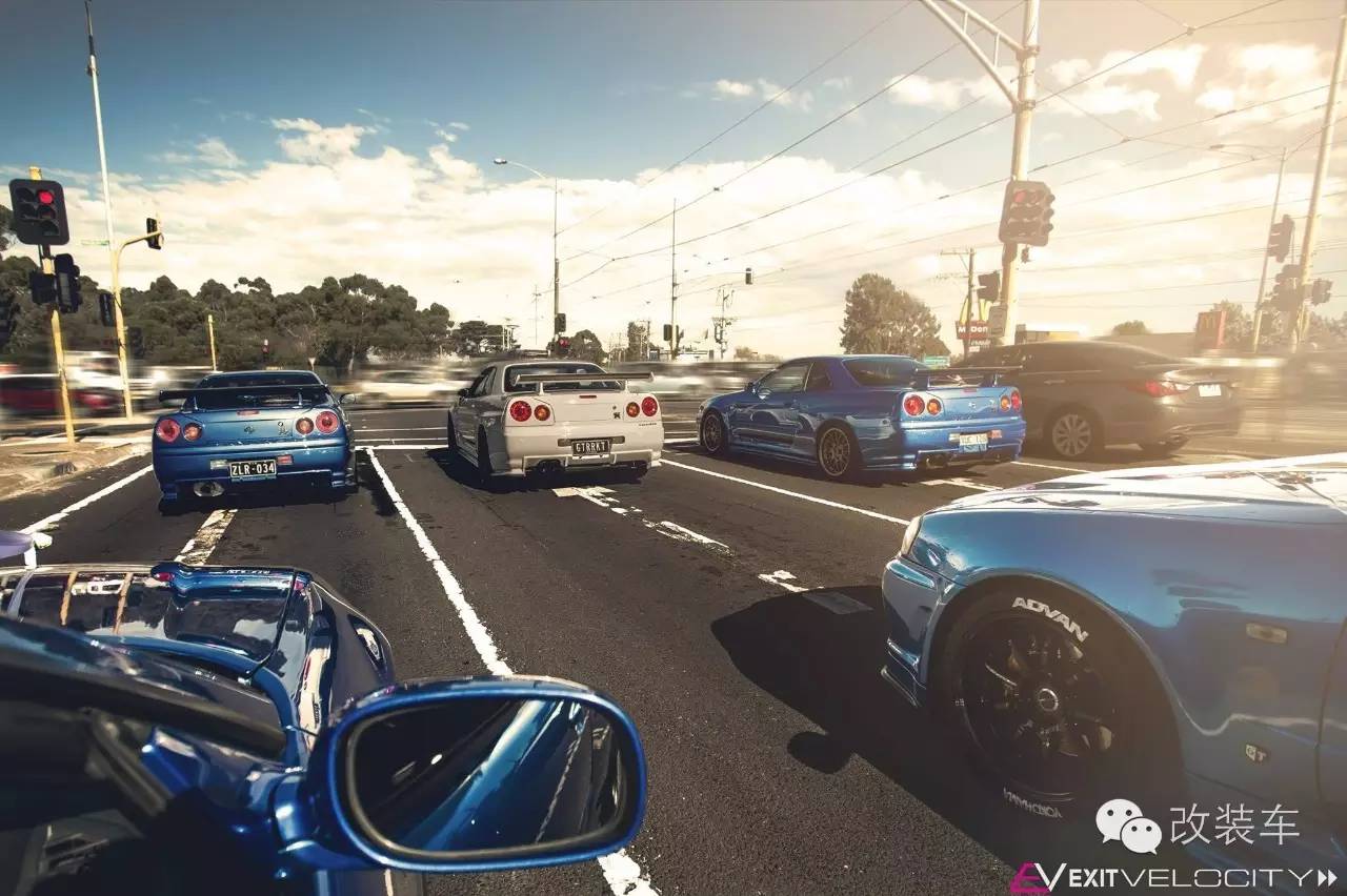 史上最有情怀的婚车队 放眼望去全是战神