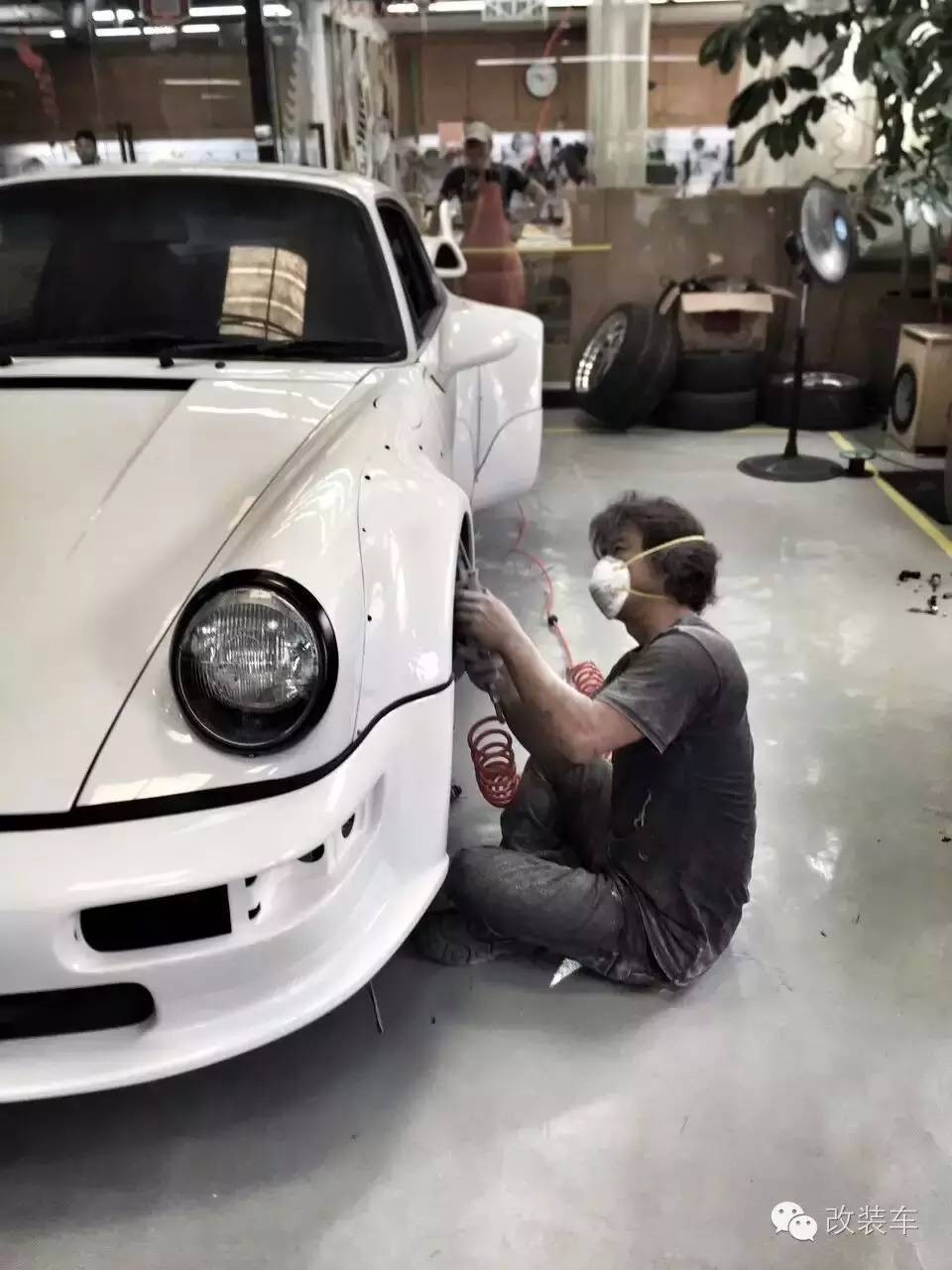 这位大师又来中国了,不认识的还以为...