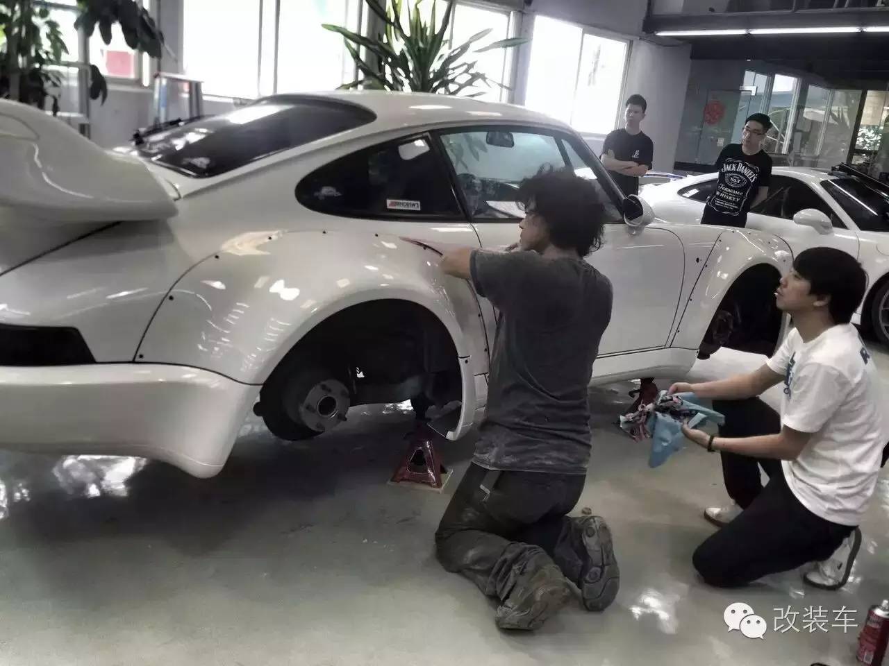 这位大师又来中国了,不认识的还以为...