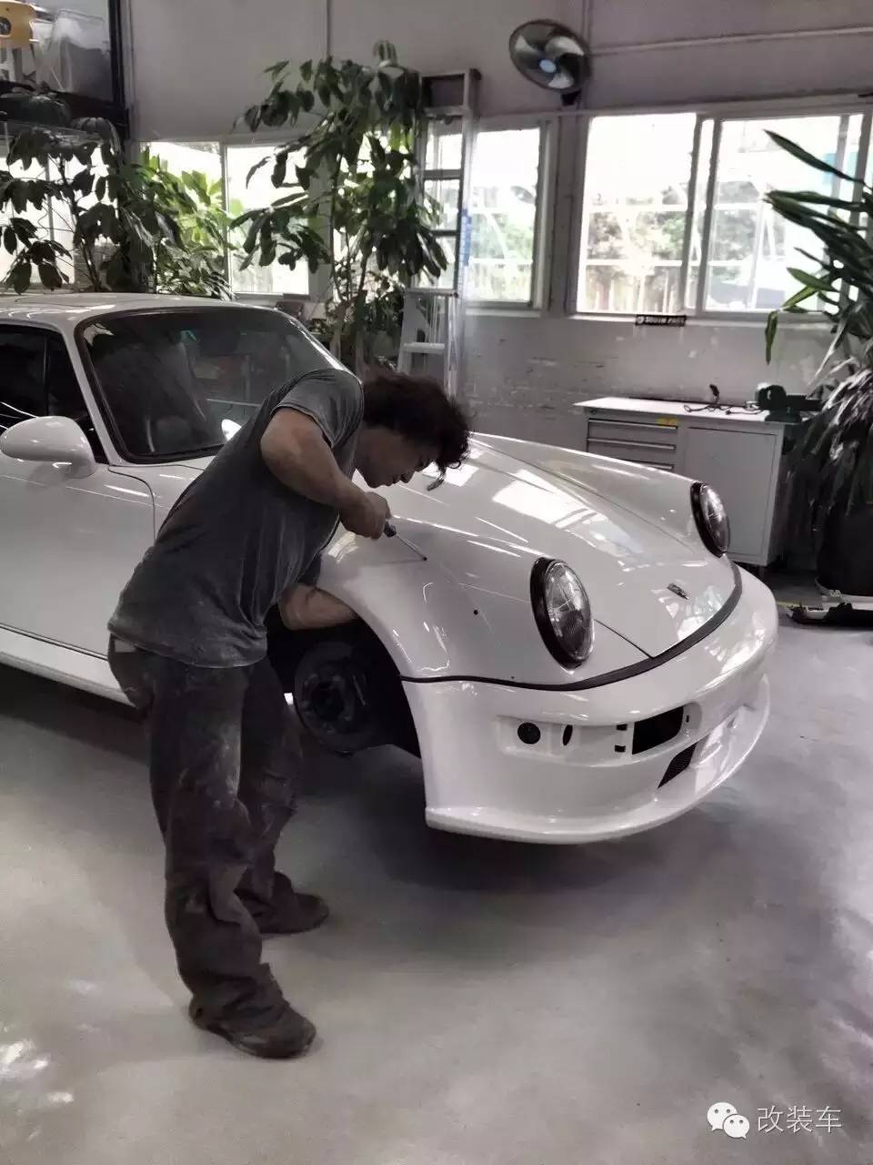 这位大师又来中国了,不认识的还以为...