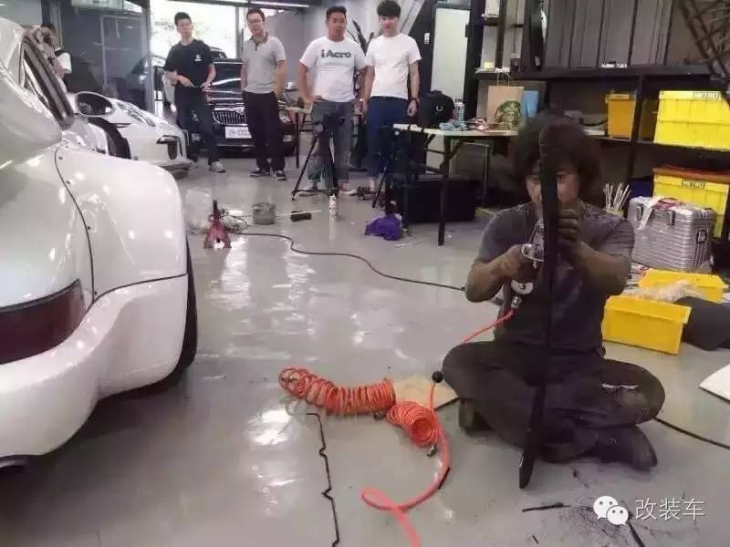 这位大师又来中国了,不认识的还以为...