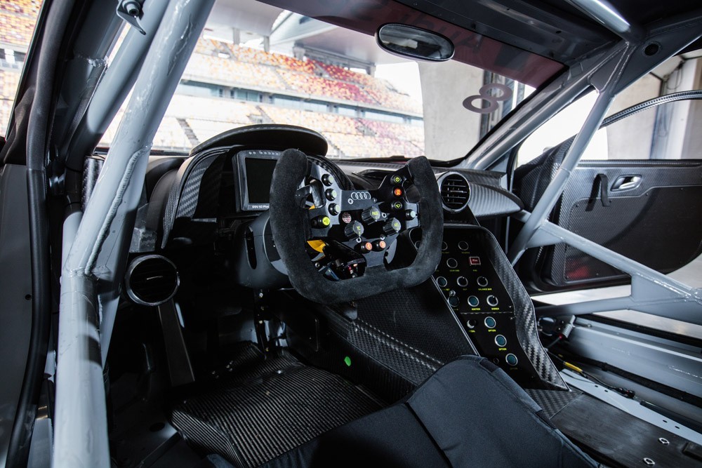 黑科技 | 揭秘赛车奥迪R8 LMS