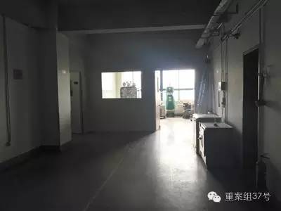 天津晶明新技术开发有限公司仓库和车间内景。    新京报记者 涂重航 摄
