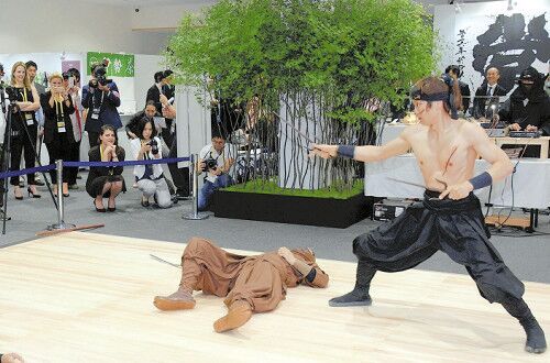 日本三重县在G7峰会期间办忍者秀宣传日本文