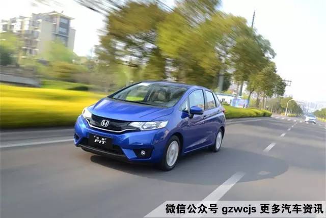 买什么混合动力! 这几辆10万级的汽油车和混动一个油耗