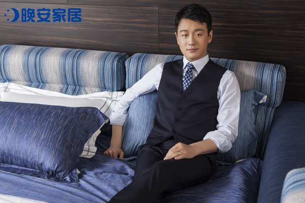 佟大为代言晚安家居 暖男居家照出炉(组图)_新浪新闻