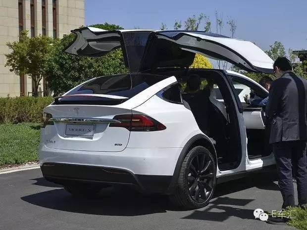 然并卵的礼物|一起看特斯拉Model X装逼