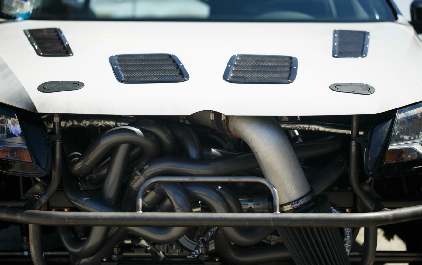 疯了 帕萨特换V8引擎 改后轮驱动