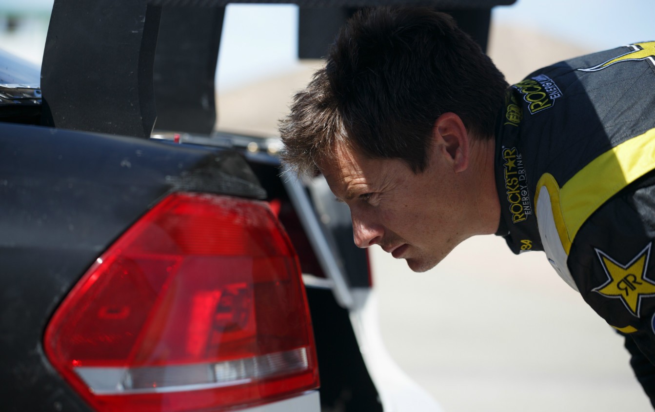 疯了 帕萨特换V8引擎 改后轮驱动