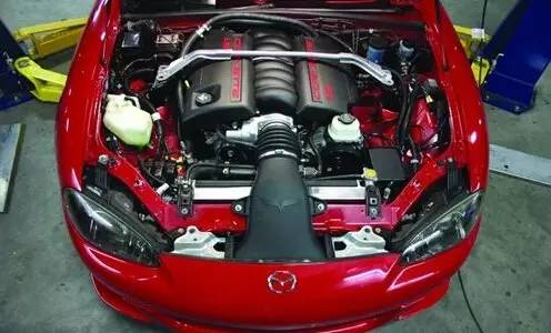 疯了 帕萨特换V8引擎 改后轮驱动