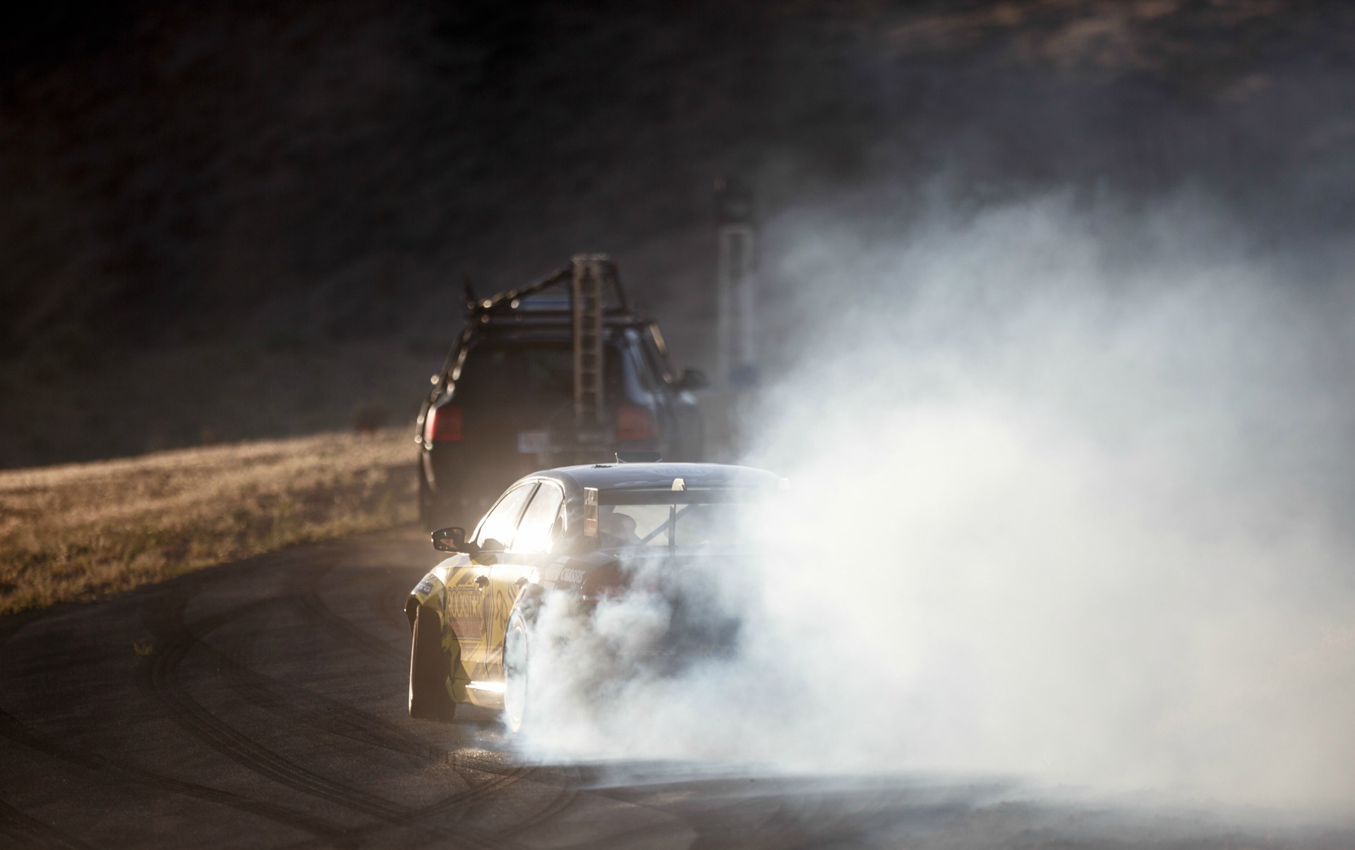 疯了 帕萨特换V8引擎 改后轮驱动