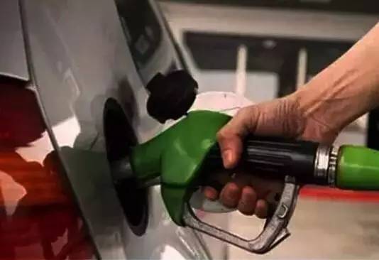 怠速3分钟等于行驶1公里 如何开车最省油?