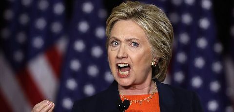 希拉里亮王牌炮轰特朗普外交政策:怪异的咆哮
