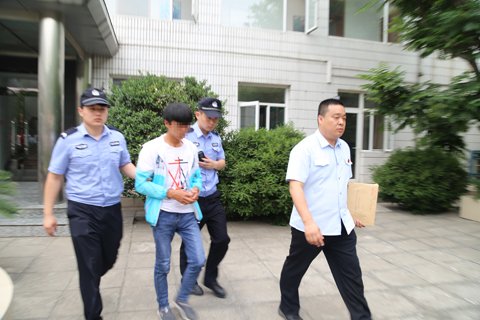 银行收入证明.doc_信用借贷诈骗案件频发检方提醒：银行应采取应对措施
