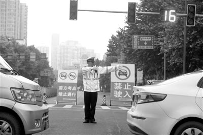 江苏高考英语作文谈网络投票|英语|高考|投票