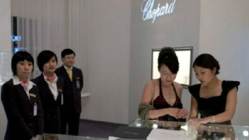 英媒:中国百万富豪家庭数量全球第二 仅次于美