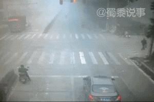 25张图告诉你:为什么千万不要靠近大货车