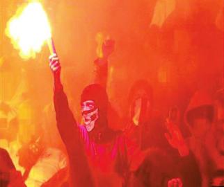 英格兰VS俄罗斯 欧洲最恐怖的足球流氓出没 当