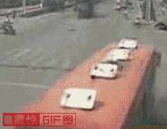 25张图告诉你:为什么千万不要靠近大货车