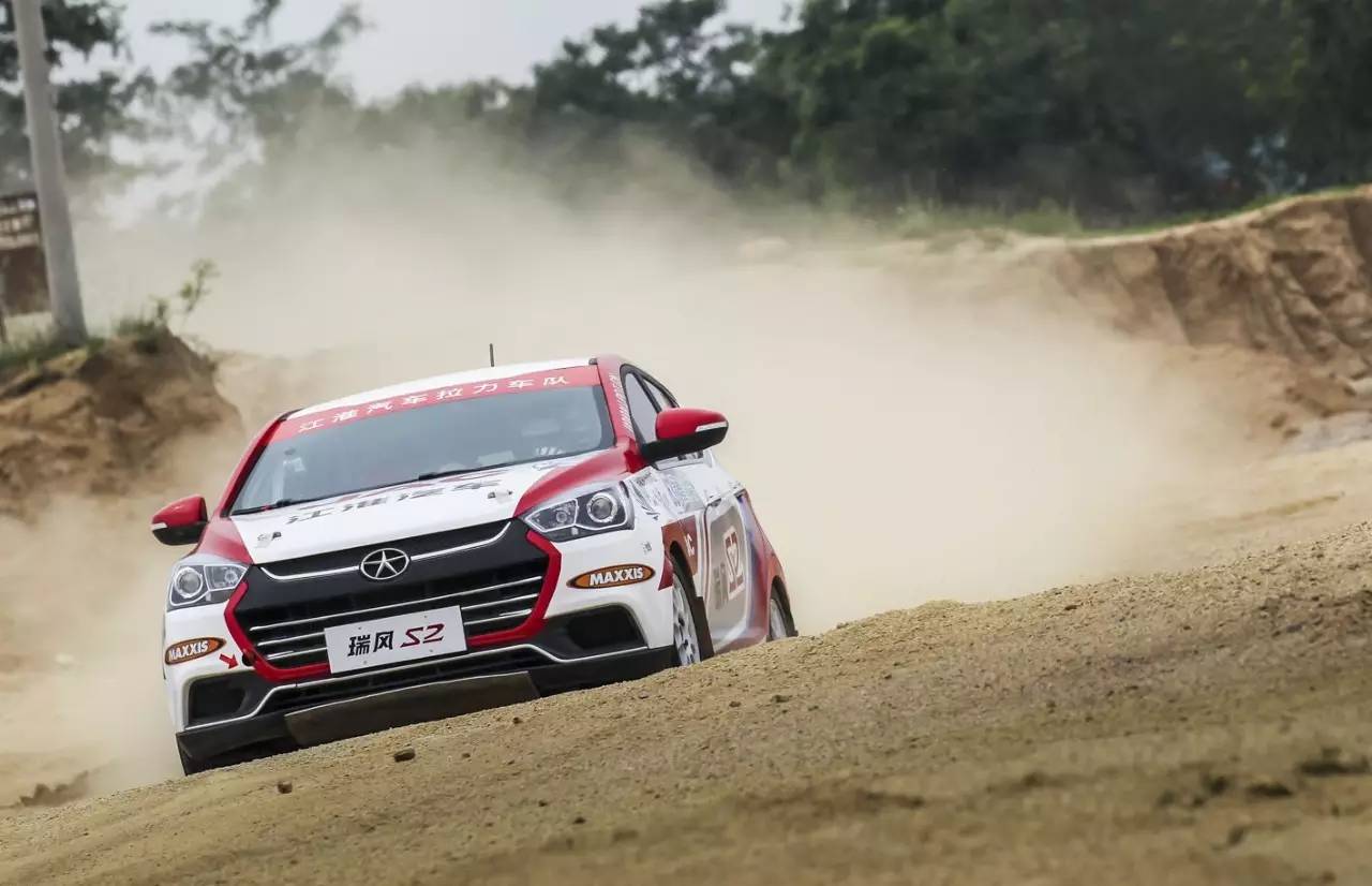 CRC登封再登峰 江淮车队重压之下再夺冠