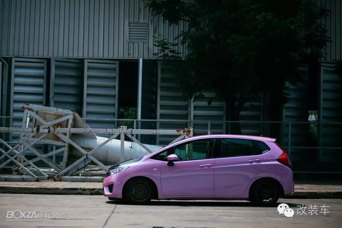 开飞度要有风骚的心 粉色GK5改装案例