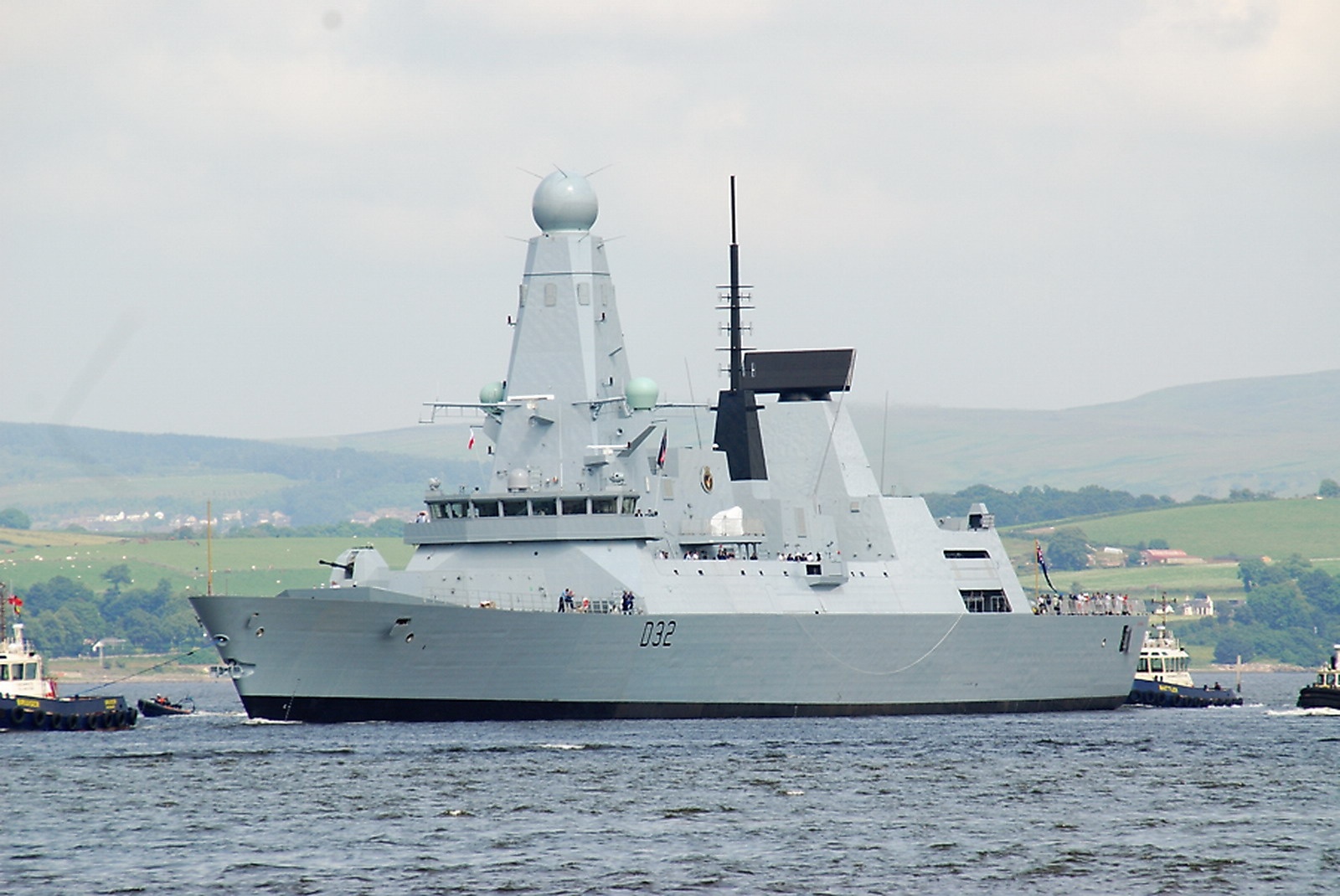 英派单价10亿镑45型驱逐舰打IS 竟被高温击败