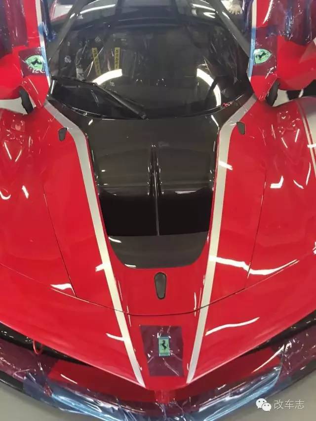 郭天王提4000万法拉利 网友点评亮了