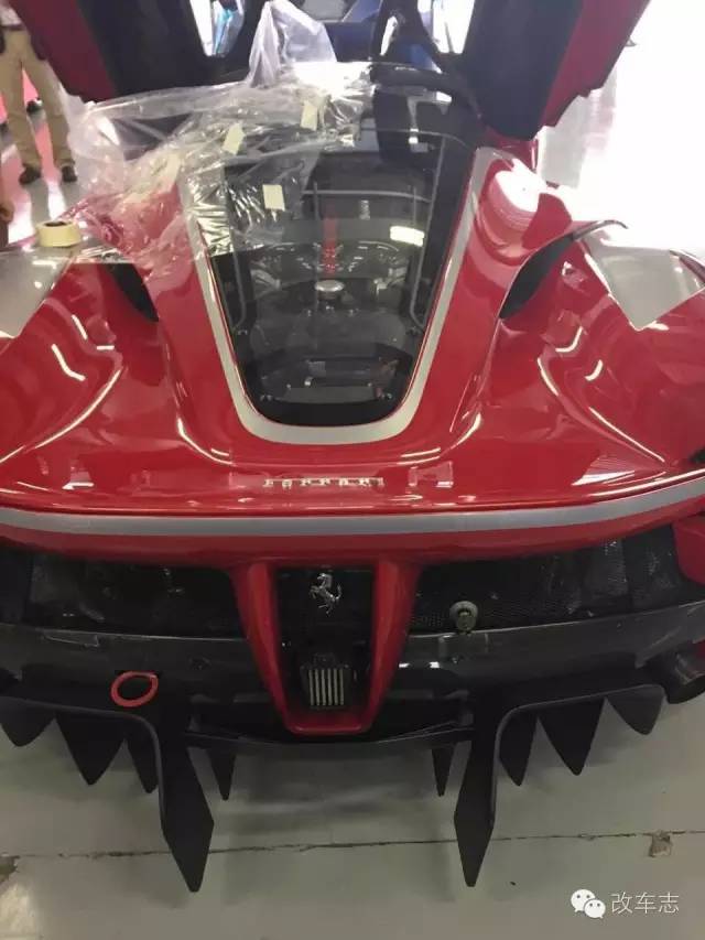 郭天王提4000万法拉利 网友点评亮了