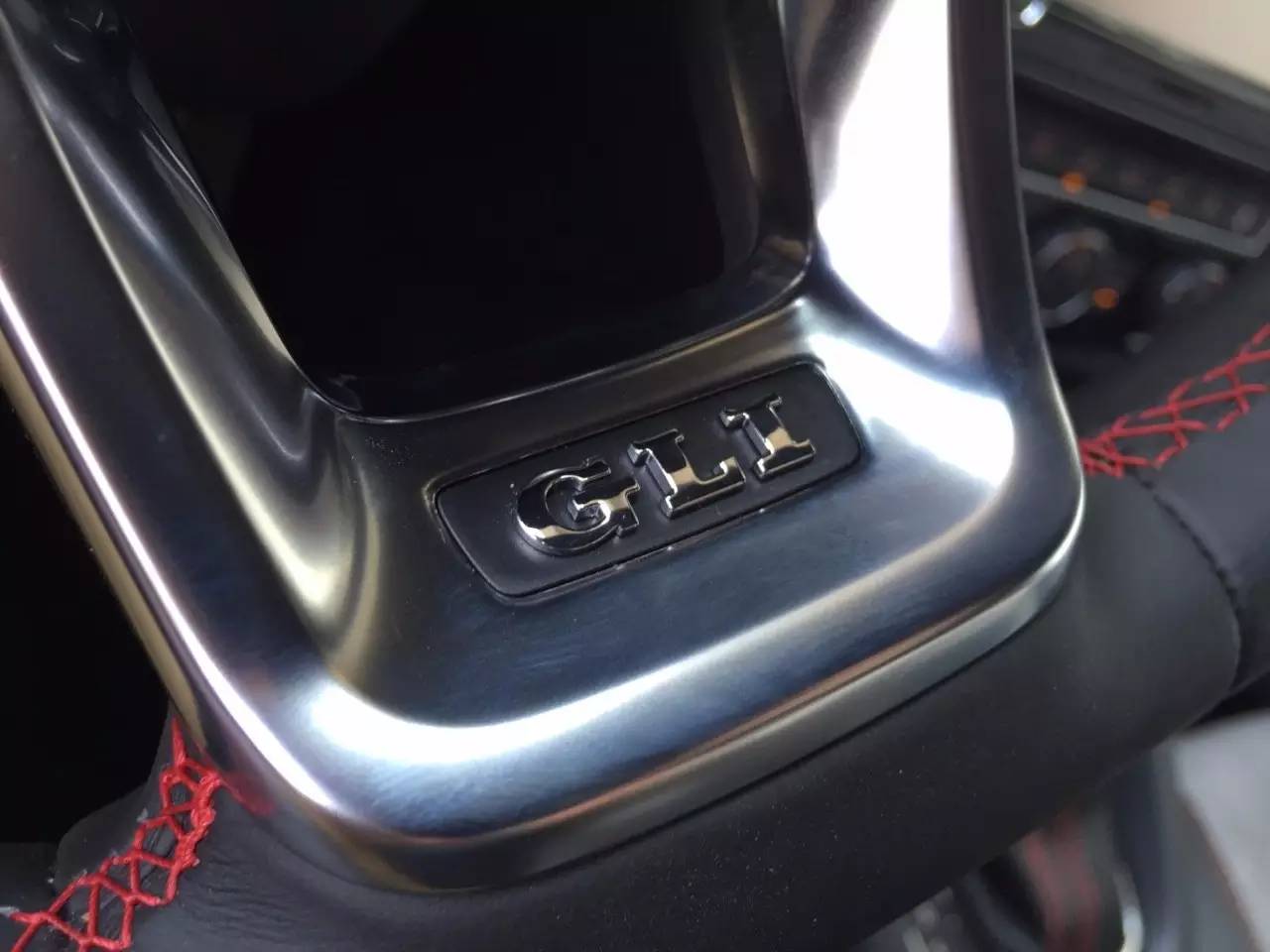 当速腾GLI邂逅麻辣 唤醒你的运动细胞