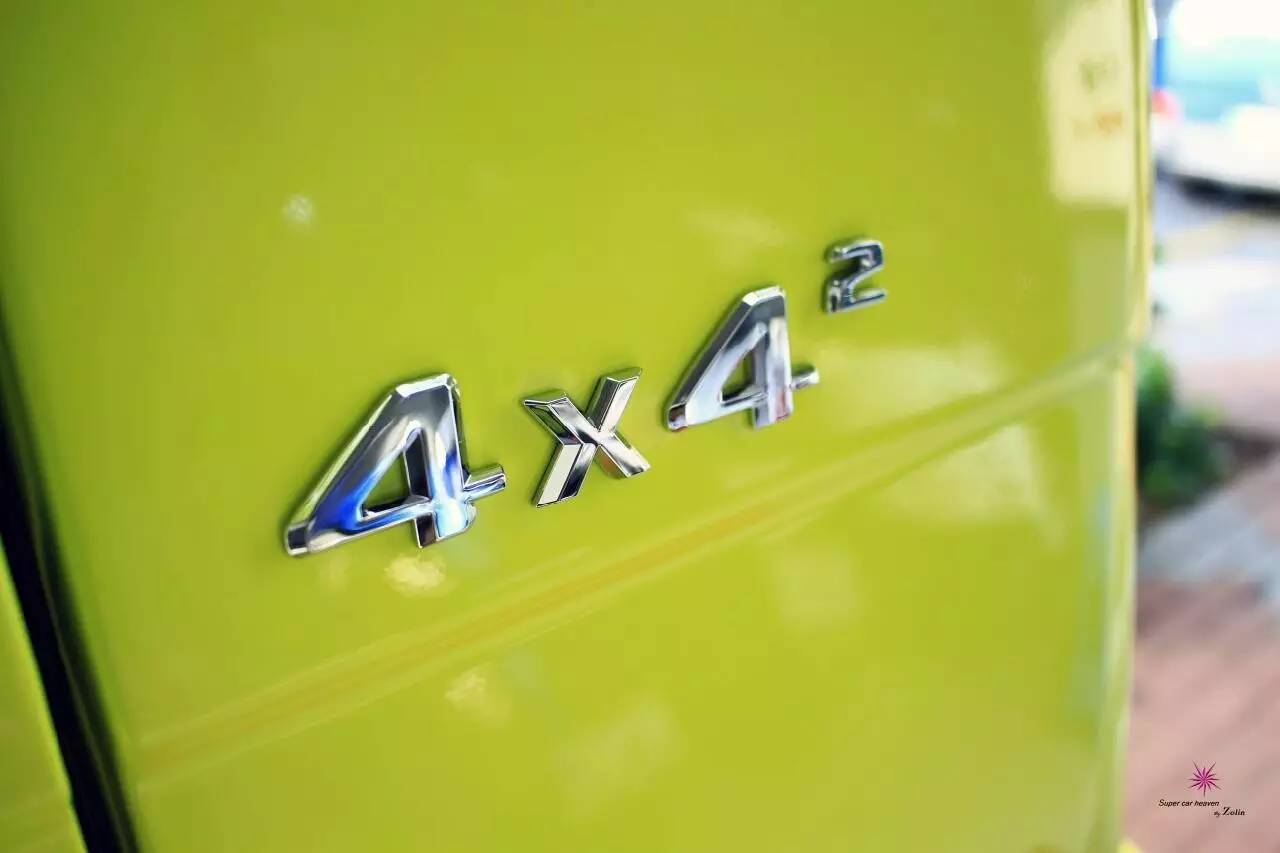 霸气侧漏!街头实拍台湾首辆奔驰G500越野猛兽