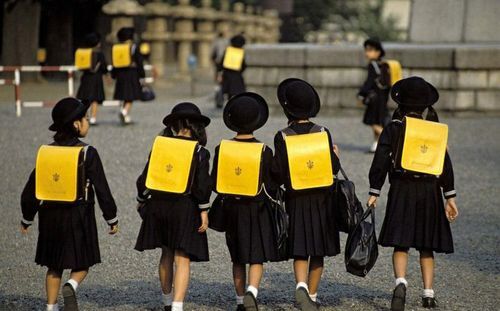 调查:日本小学生每月零花钱竟然是这个数|零花