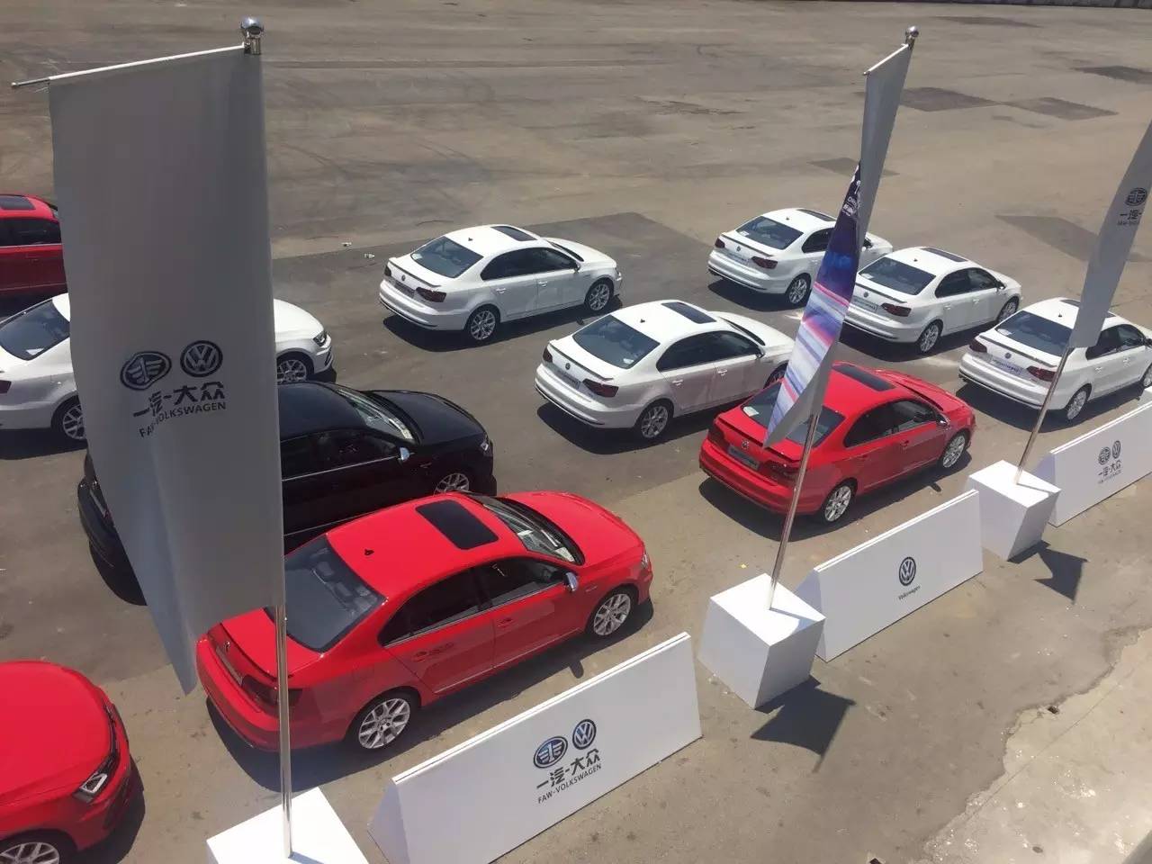 当速腾GLI邂逅麻辣 唤醒你的运动细胞