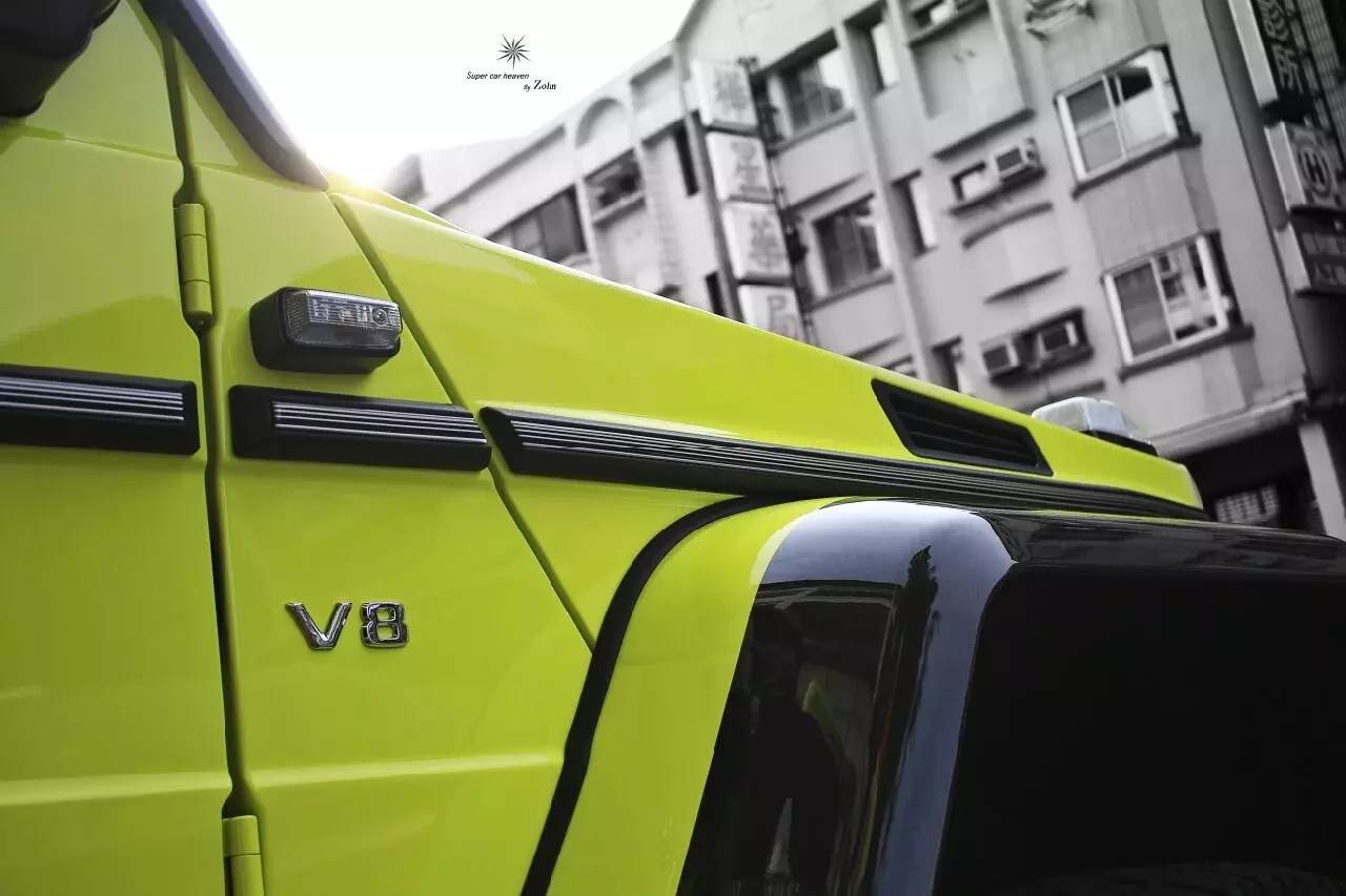 霸气侧漏!街头实拍台湾首辆奔驰G500越野猛兽