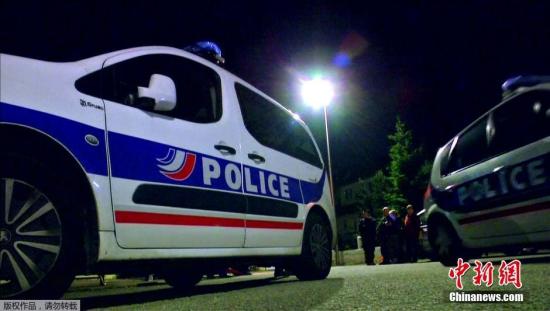 资料图：当地时间6月14日，法国警方在巴黎市郊击毙一名涉嫌杀害一名警官及其妻子的嫌疑犯。“伊斯兰国”随后宣称对此事负责。