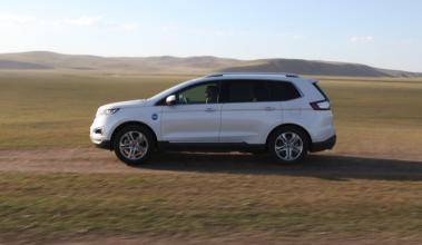 好先生里的牛排好吃 但是我却被车给吸引了