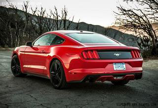 好先生里的牛排好吃 但是我却被车给吸引了