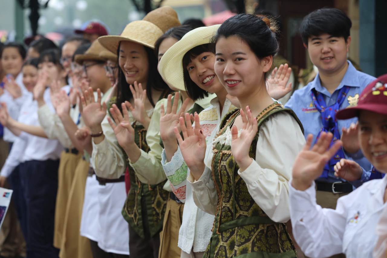 上海迪士尼催热旅游线路周边酒店涨价二到三成