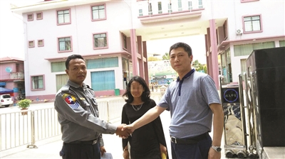 缅甸女非法入境与人同居 南京警方六千里遣送